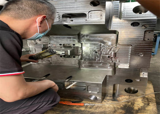 Cold Runner Hot Runner Steel Mold Base Automotive kunststof spuitgietcomponenten