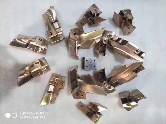 OEM Precisie Spuitgiet Hardware Onderdelen Roestvrij Staal Messing Auto Mould Onderdelen
